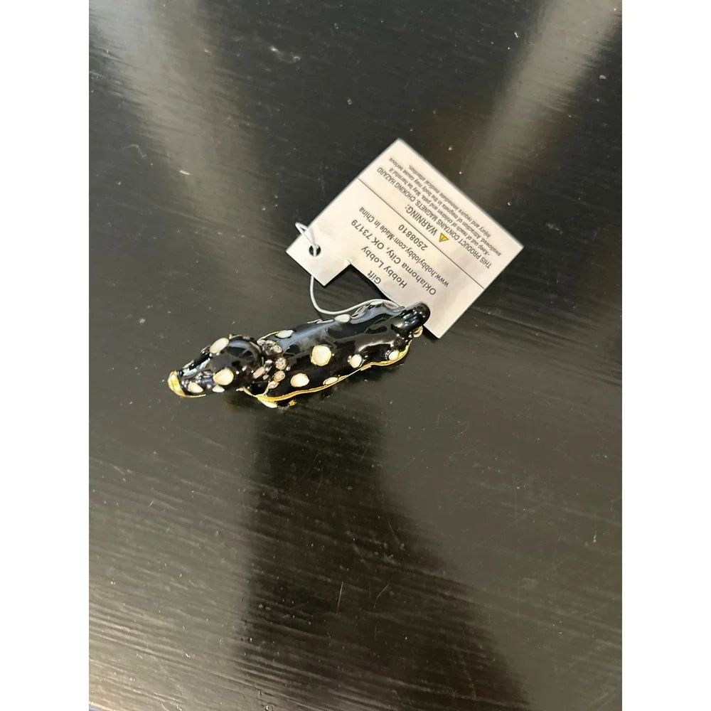 Black and white polkadot dash hound trinket box
